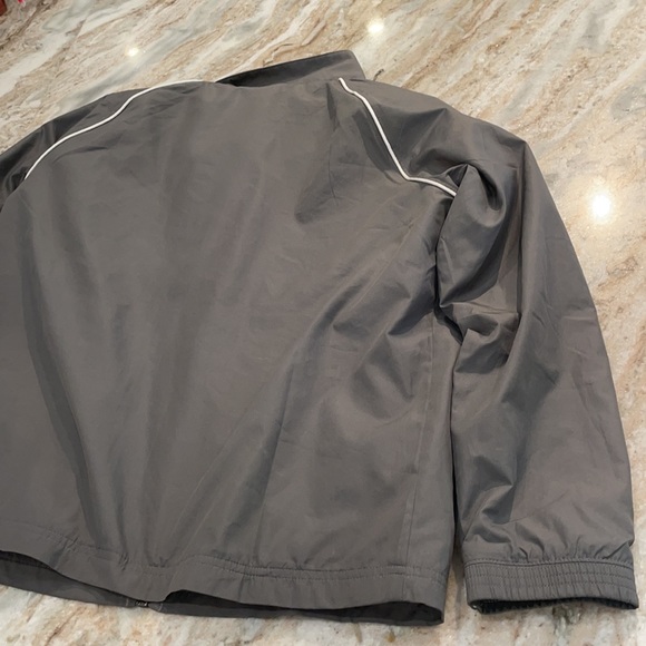 Boys XXL Under Armour Jacket - Picture 5 of 14